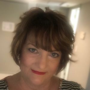 Meet your Posher, Janet